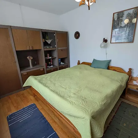 In 19233 شقة Balatonmáriafürdő